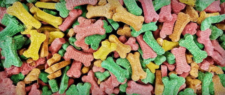 The Truth About Pet Food Coloring and Your Dog's Health